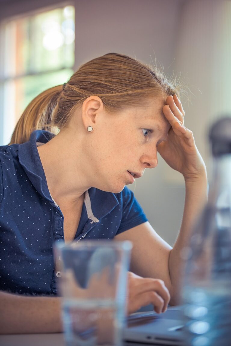 親と働くことで感じるストレスの解消法は？