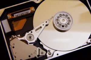 フルリモートでコミュニケーションが苦手な私、果たして向いてるか？