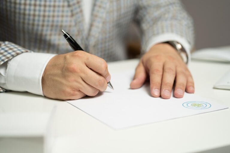 在宅転職の仕事、契約前に確認すべきポイントは？